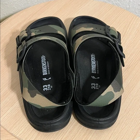 Birkenstock Kids Green Camouflage Sandals - Picture 4 of 10